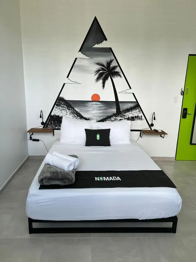 Nomada Beach Hostel- Isla Verde 산후안 0*,  푸에르토리코
